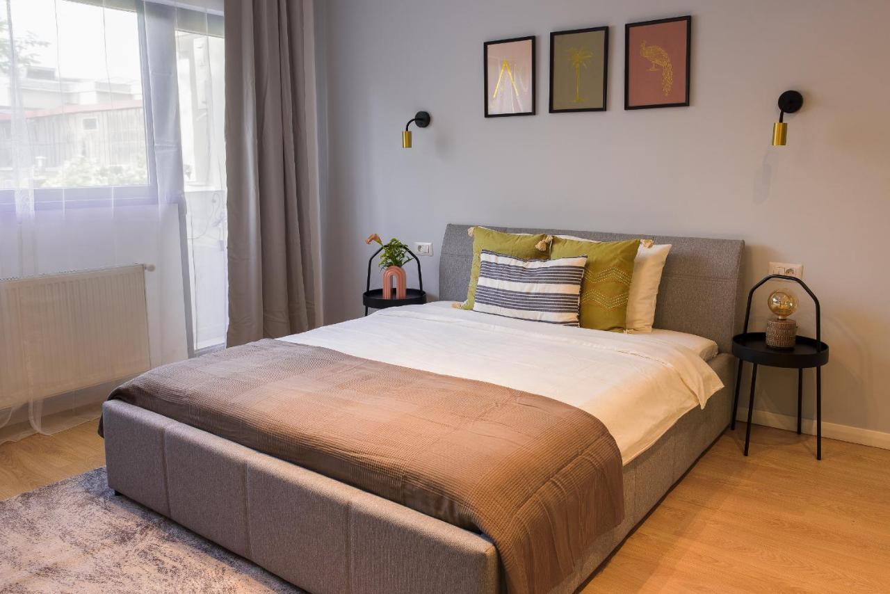 Sunny Studio - Top Location - Green View Balcony Букурещ Екстериор снимка